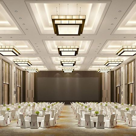Four Points By Sheraton Джасинг Екстериор снимка